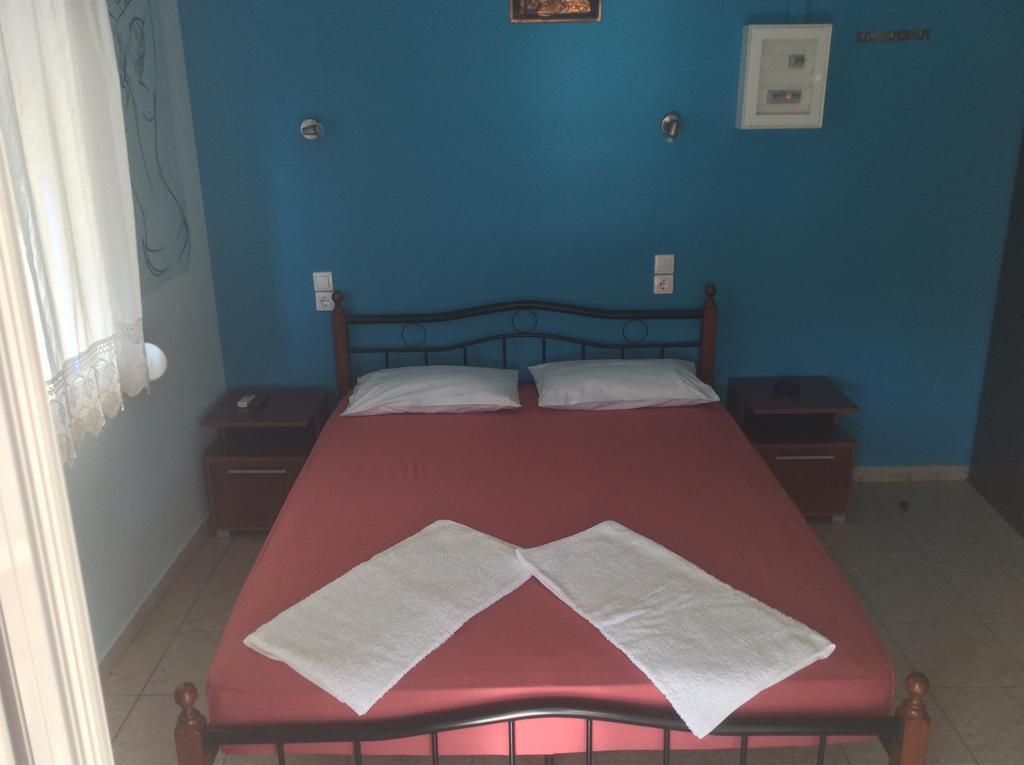 Kostas Rooms Votsi  Exterior foto