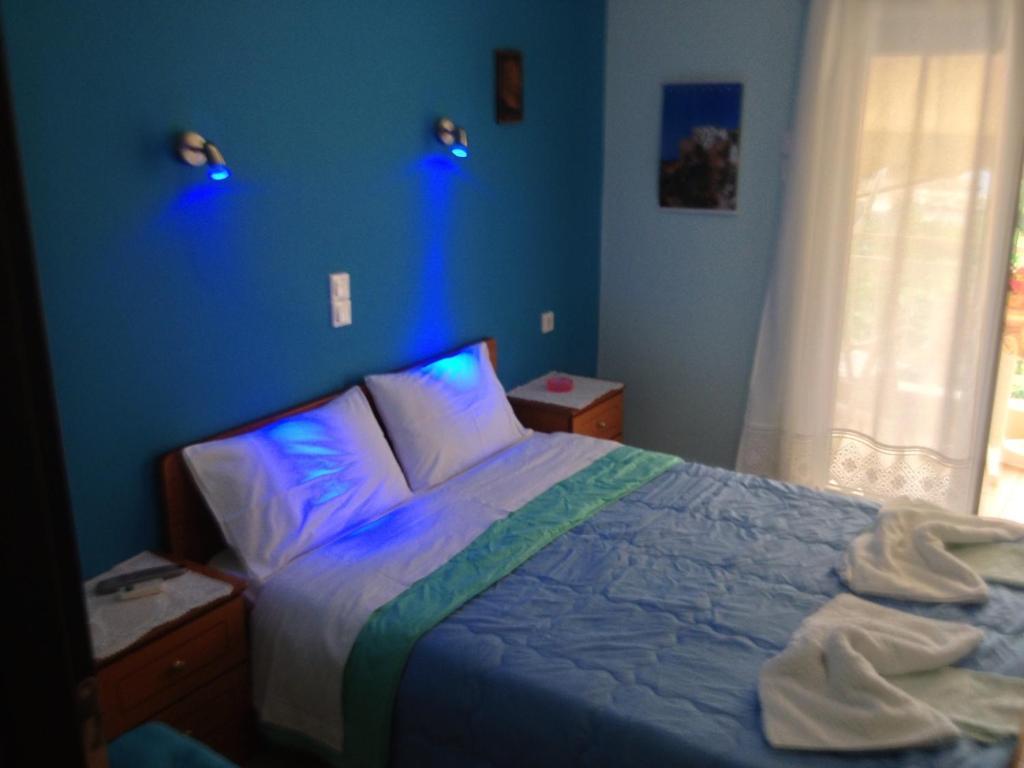 Kostas Rooms Votsi  Quarto foto